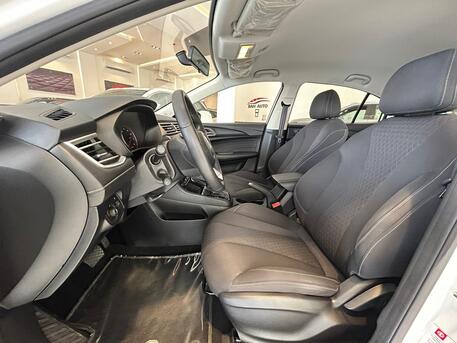 East Riffa, Vehicles, Cars & Trucks , BHD 3900,  MG 5,  2025,  Automatic,  17000 KM,   MODEL  FOR SALE