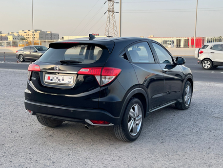 Riffa, Vehicles, Cars & Trucks , BHD 2900,  Honda HR-V,  2020,  Automatic,  220000 KM,    Full Option (