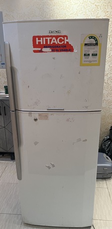 Riyadh, Household Items, SAR 400,  Hitachi Refrigerator And Nikai Water Dispenser For Sale Good Condition