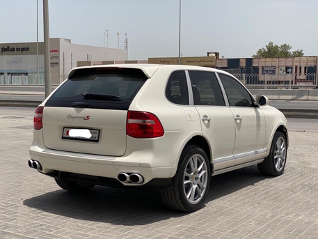 Manama, Vehicles, Cars & Trucks , BHD 1950,  Porsche Cayenne S,  2009,  Automatic,  161800 KM,    (White)