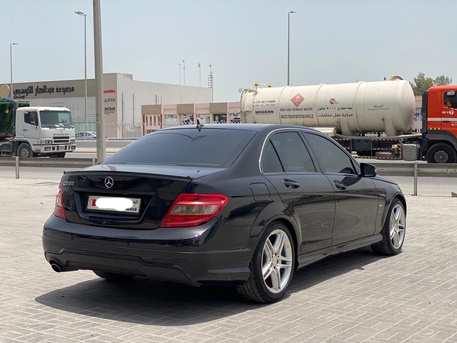Manama, Vehicles, Cars & Trucks , BHD 1950,  MERCEDES C200,  2010,  Automatic,  209800 KM,  Mercedes Benz C200  (Black)