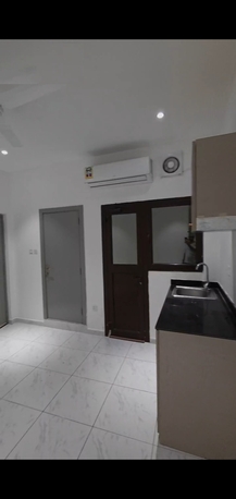 Manama, Apartments, Flats, Houses & Villas, BHD 130/month,  Studio,  70 Sq. Meter,  Studio Semi Furnished Flat Available In Ummalhasam Call Aleena