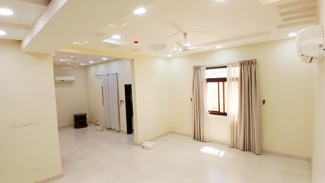Sanad, Apartments, Flats, Houses & Villas, BHD 500/month,  5 BR,  INCREDIBLE-Triplex Villa | 5 BR+Maid | BD500 Excl In Mahooz