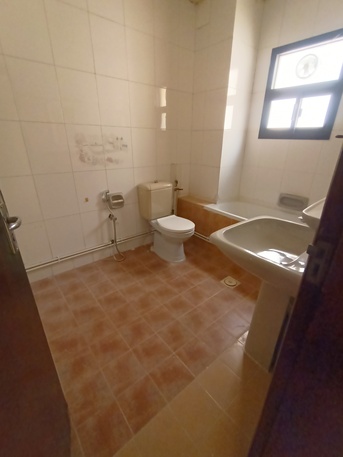 Hoora, Apartments, Flats, Houses & Villas, BHD 180/month,  *** 2 Bedroom Spacious 2 Bathroom Family Flat For Rent In Hoora With Balcony -35529070