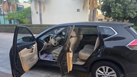 Juffair, Vehicles, Cars & Trucks , BHD 3300,  Nissan X-Trail,  2015,  Automatic,  180000 KM,
