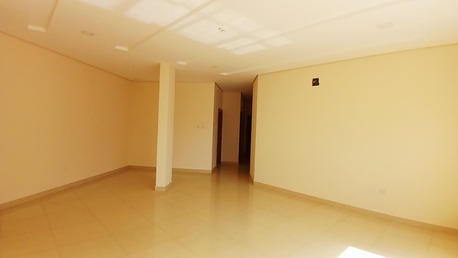 Manama, Apartments, Flats, Houses & Villas, BHD 220/month,  2 BR,  0 Sq. Meter,  2 Bedroom - Modern & Bright Apartment Available In Buhair For BD220 Excl EWA