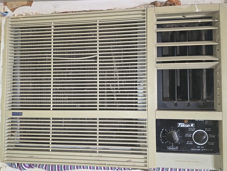 Riyadh, Air Conditioners, SAR 1600,  Window AC Sale Price Lightly Negotiable