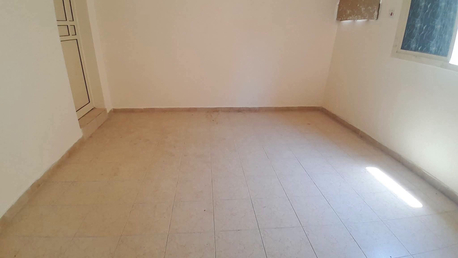 Manama, Apartments, Flats, Houses & Villas, BHD 100,  Ras Ruman:- Close To Nazih/Almoayyed Parking.  2Bhk Flat On Rent.Bd 100/- Without Ewa