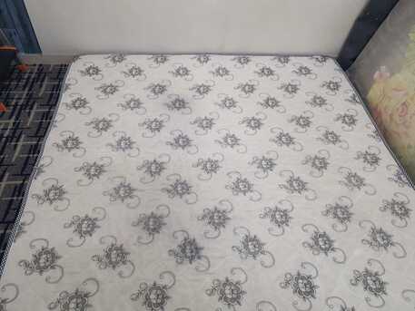 Riyadh, Household Items, SAR 100,  King Size Mattress For Sale, 2mtr * 2mtr * 4cm