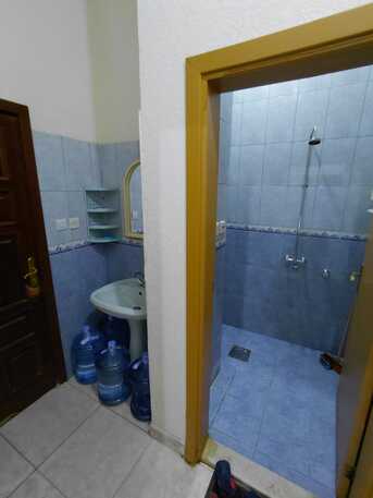 Al Murabba, Rooms for Rent, SAR 1600/month,  Furnished,  A Spacious Neat Room For A Single Bachelor On Ground Floor For Sublet In A Family Flat
