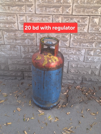 Manama, Household Items, BHD 20,  Clynder With Regulator 20 Bd Each Msg Wts Ap 3670 8372