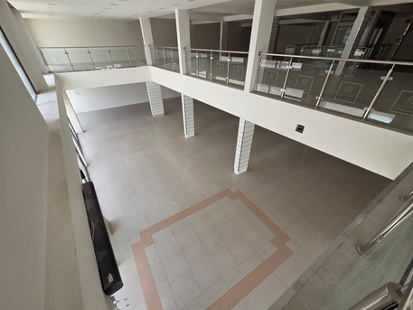 Manama, Shops, BHD 4300,  1250 Sq. Meter,  Huge Showroom On The Main Road
