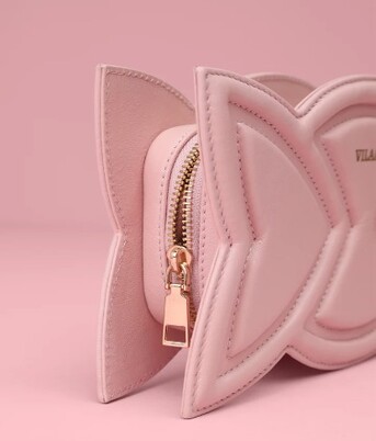Noida, Clothing & Accessories, INR 12000,  Tulip Pink Leather Clutch Bag For Women &ndash; Elegant Style For Every Occasion
