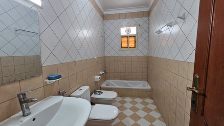 Adliya, Apartments, Flats, Houses & Villas, BHD 260/month,  1 BR,  Inclusive EWA, Closed Kitchen With Gas Cooking, Balcony, Pool ,gym.Adliya.39128508.Benny.