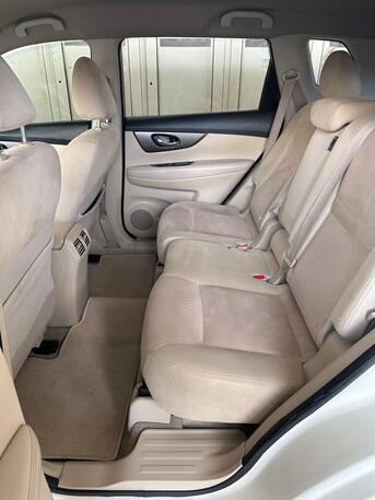 Riffa, Vehicles, Cars & Trucks , BHD 3450,  NISSAN X-TRAIL 2.5,  2017,  Automatic,  182000 KM,  Excellent Condition