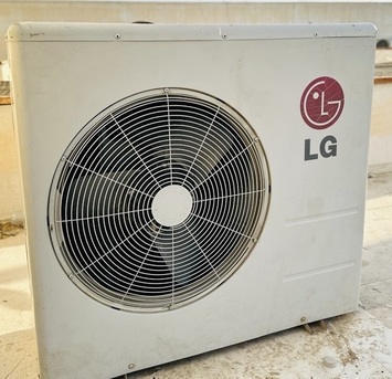 Al Malaz, Air Conditioners, SAR 950,  LG Split AC (2 Ton)