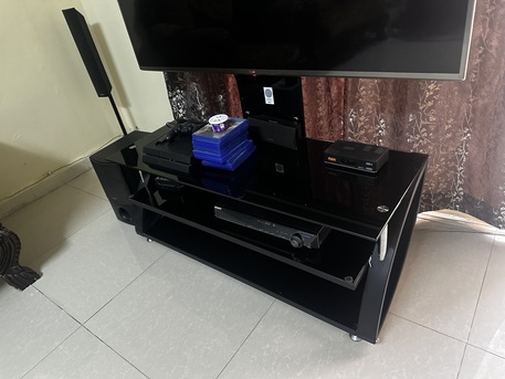 Dammam, Electronics, SAR 6999,  Lg 65 Inch 3d Tv + Panasonic 42 Inch Tv