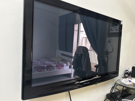 Dammam, Electronics, SAR 6999,  Lg 65 Inch 3d Tv + Panasonic 42 Inch Tv