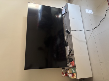 Khobar, Electronics, SAR 3500,  65 Inch Google/Android Smart Tv With Table