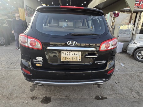 Al Sharafiyah, Vehicles, Cars & Trucks , SAR 31500,  Hyundai Santafee,  2012,  Automatic,  289812 KM,  Hyundai Santa Fe  For Sale Second Owner Single-hand Family Used Car 7-seater