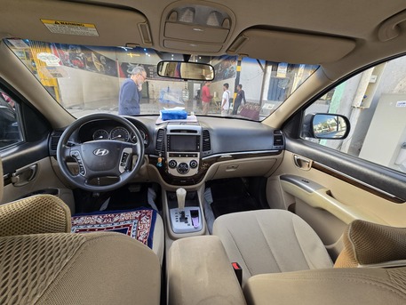 Al Sharafiyah, Vehicles, Cars & Trucks , SAR 31500,  Hyundai Santafee,  2012,  Automatic,  289812 KM,  Hyundai Santa Fe  For Sale Second Owner Single-hand Family Used Car 7-seater