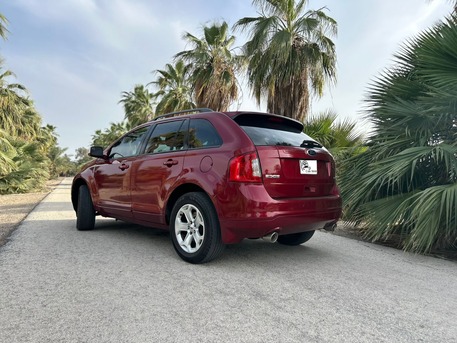 Manama, Vehicles, Cars & Trucks , BHD 2500,  Ford Edge,  2013,  140000 KM,  Clean Car - One Owner