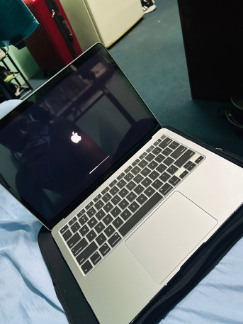 Olaya, Tablet Computers, SAR 2500,  Mackbook Air M1