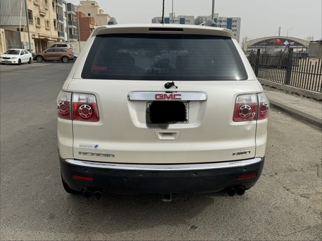 Jeddah, Vehicles, Cars & Trucks , SAR 20000,  Gmc Acadia,  2011,  Automatic,  178000 KM,