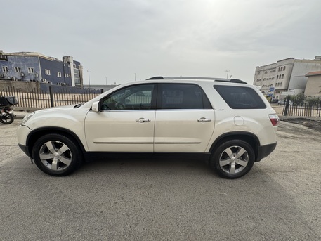 Jeddah, Vehicles, Cars & Trucks , SAR 20000,  Gmc Acadia,  2011,  Automatic,  178000 KM,