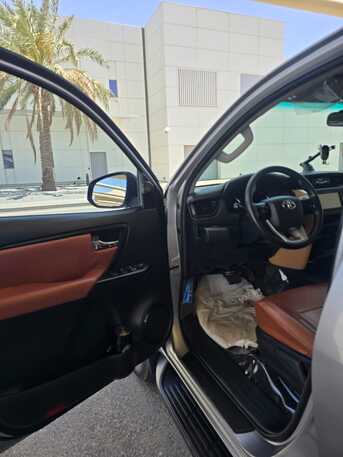 Al Rehab, Items Wanted, Toyota Fortuner