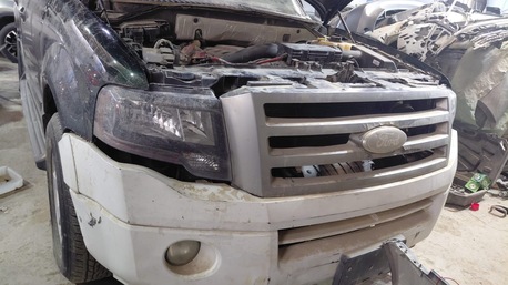 Al Wizarat, Auto Parts, SAR 1200,  Expedition 2015 Original Bumper With Grill White