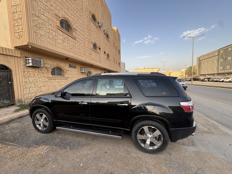 Riyadh, Vehicles, Cars & Trucks , SAR 19000,  Gmc Acadia,  2011,  Automatic,  211 KM,  - 211 K, Very Good Condition And Performance