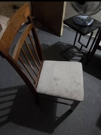 Al Iskan, Furniture, SAR 250,  Dining Table With 6 Chairs