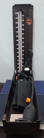 Riffa, Health & Beauty Items, BHD 37,  Vintage Blood Pressure Monitor