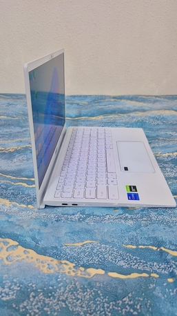 Yanbu, Electronics, SAR 2500,  MSI Prestige Core I7 11th Gen