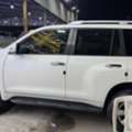 SAR 90000,  Toyota Prado,  2016,  Automatic,  300000 KM,    4 Cylinder White