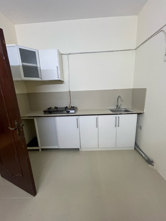 Salmaniya, Apartments, Flats, Houses & Villas, BHD 160/month,  Furnished,  1 BR,  Studio Flat Available