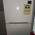 SAR 700,  Samsung Top Freezer Refrigerator
