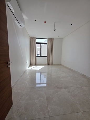 Busaiteen, Apartments, Flats, Houses & Villas, BHD 200,  1 BR,  Flat For Rent In Busaiteen