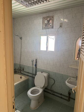 Jubail, Apartments, Flats, Houses & Villas, SAR 22500/year,  0 Sq. Meter,  Family Apartment For Rent In The Mobile Market Area, Consisting Of 2 Bedrooms, 2 Bathrooms
