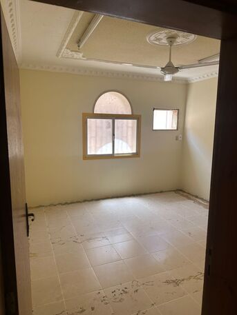 Jubail, Apartments, Flats, Houses & Villas, SAR 22500/year,  0 Sq. Meter,  Family Apartment For Rent In The Mobile Market Area, Consisting Of 2 Bedrooms, 2 Bathrooms