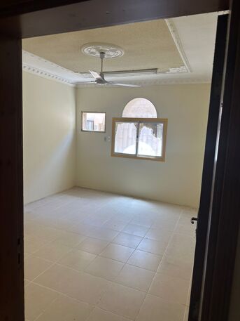 Jubail, Apartments, Flats, Houses & Villas, SAR 22500/year,  0 Sq. Meter,  Family Apartment For Rent In The Mobile Market Area, Consisting Of 2 Bedrooms, 2 Bathrooms