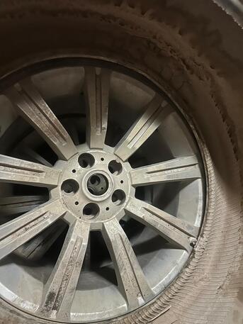 Al Sulaymaniyyah, Auto Parts, SAR 550,  4 Alloy  20" Inch RIMS اربع جنوط  الوي  فضي حجم 20 فب حالة ممتازة