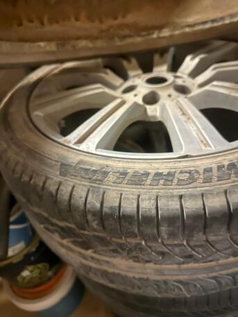 Al Sulaymaniyyah, Auto Parts, SAR 550,  4 Alloy  20" Inch RIMS اربع جنوط  الوي  فضي حجم 20 فب حالة ممتازة