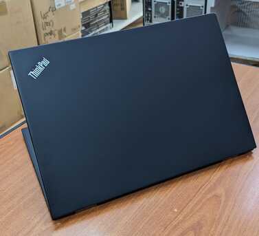 Manama, Computers, BHD 103,  LENOVO X1 CARBON Core I7 Thin & Slim Laptop 14" Display 16GB RAM 256GB SSD M.2 35x Fast