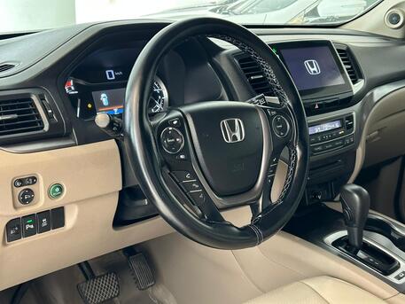 East Riffa, Vehicles, Cars & Trucks , BHD 5400,  Honda Pilot,  2016,  Automatic,  132000 KM,   MODEL  FOR SALE