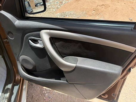Jeddah, Vehicles, Cars & Trucks , SAR 20000,  Renault Duster,  2015,  Automatic,  218000 KM,