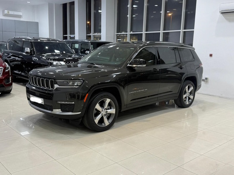 Manama, Vehicles, Cars & Trucks , BHD 12500,  Jeep Cherokee,  2022,  Automatic,  93600 KM,  Jeep Grand Cherokee Ltd /  (Black)