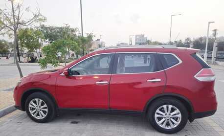 Manama, Vehicles, Cars & Trucks , BHD 2900,  NISSAN XTRAIL,  2015,  Automatic,  199000 KM,    FOR SALE