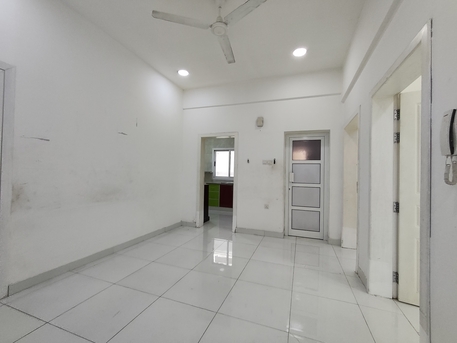 Manama, Apartments, Flats, Houses & Villas, BHD 210/year,  2 BR,  Sagaya:- 2Bhk Unfurnished Flat On Rent With Ewa..
